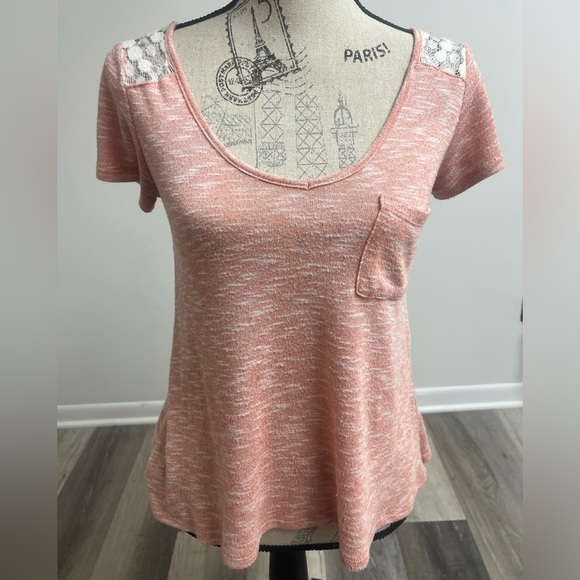 Y2k Coral Detailed Top! - Picture 5 of 14